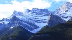 Timelapse Mountain view in Banff National Park, Canada 4K