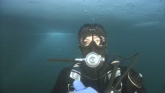 Ice diving - Diver