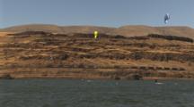 Kiteboarding On The Columbia River